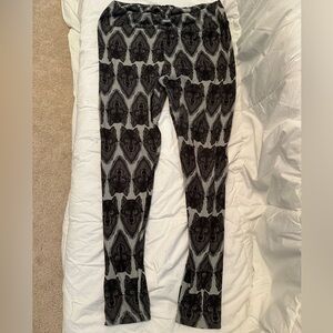 LuLaRoe Gray Wolf Leggings T/C